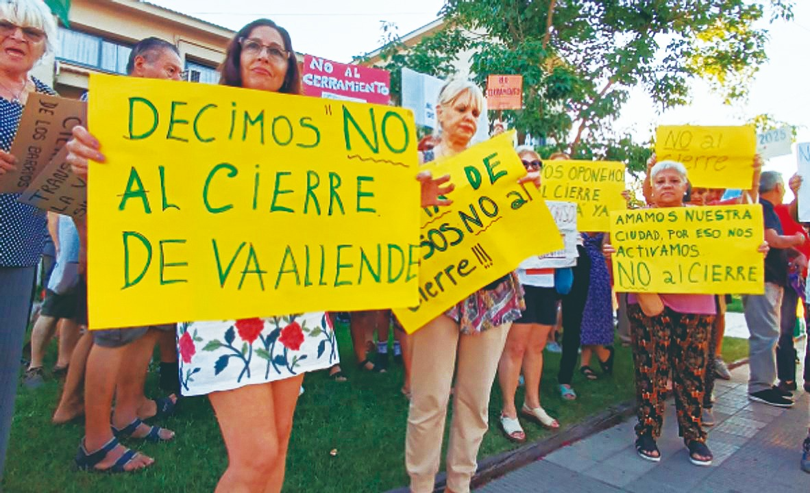 Movilización en Villa Allende: vecinos rechazan el cerramiento de calles y exigen audiencia pública
